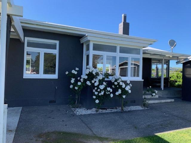 Walnut House Apartment Havelock North Exterior photo